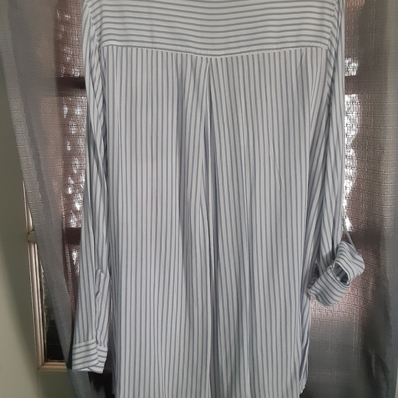 New Directions L blue/white striped long sleeve top **see pix for measurements** - Picture 10 of 15